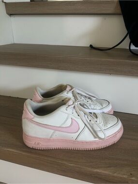 Nike White and Light Pink Low-Top Sneakers